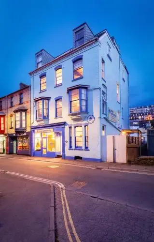 Ocean Backpackers self-catering hostel