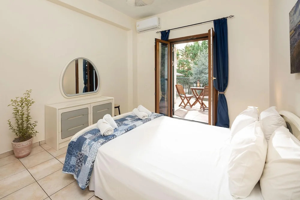 Villa Lefki Limni Retreat 300m from beach