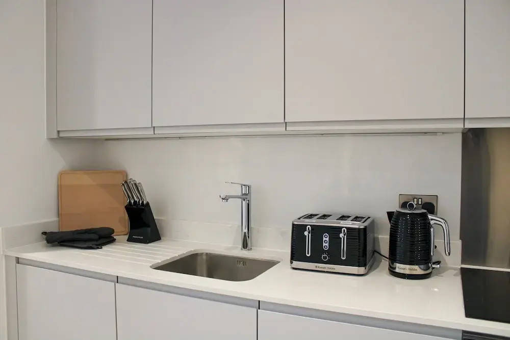 Slate Suite 1BR City Views