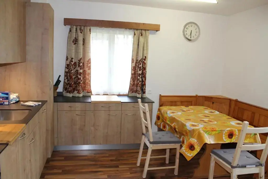 Haus Weideli, Dammstrasse 7