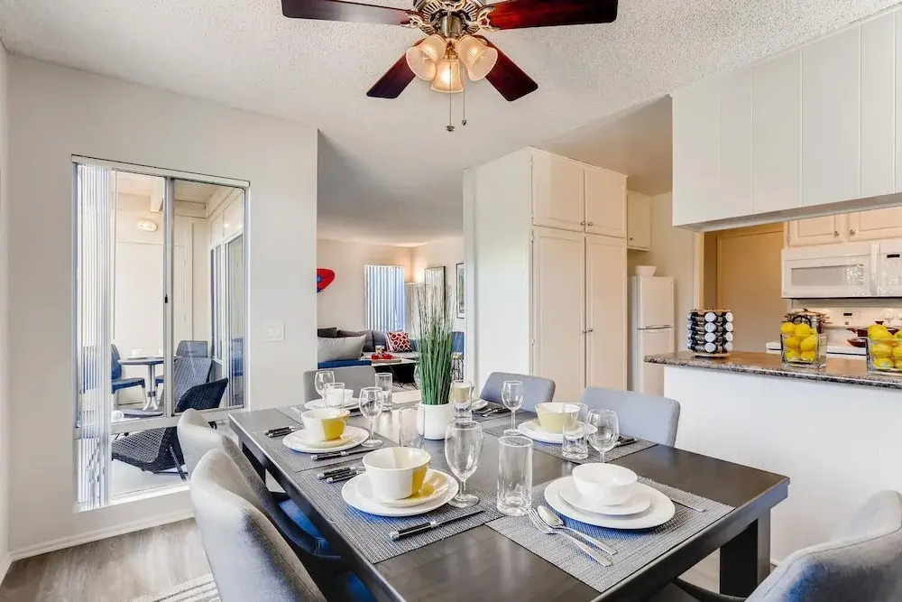 Private Entrance - 2BR Next To Ritz Carlton - Walk Down to Ocean! (MB1)