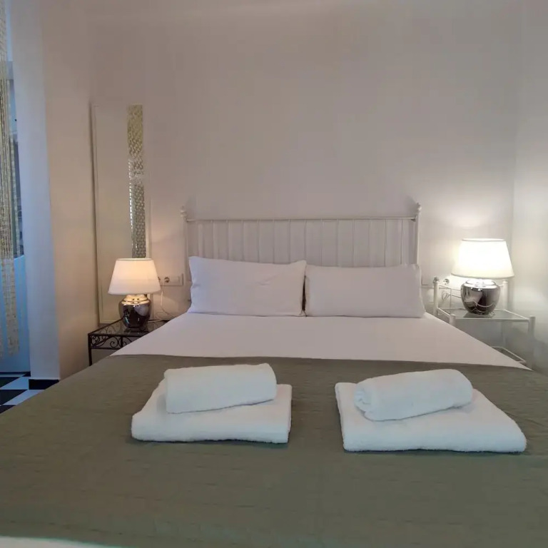 Catalan Comfort Near Sagrada Familia