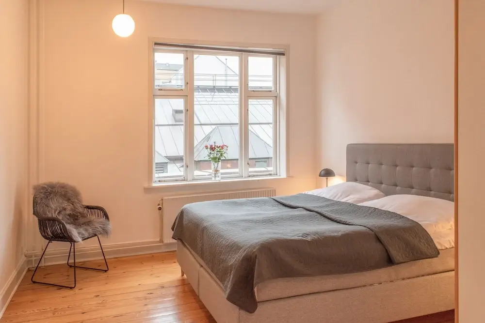 Sanders Boulevard - Smart 3-bdr Apt By the Canal