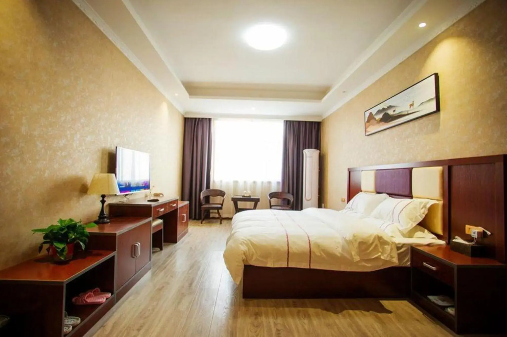 Yutu Hotel
