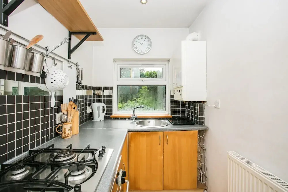 1 Bedroom Flat In Wimbledon With Garden