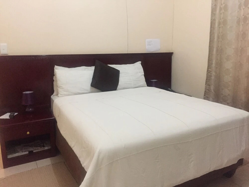 Warm Hands Hotel