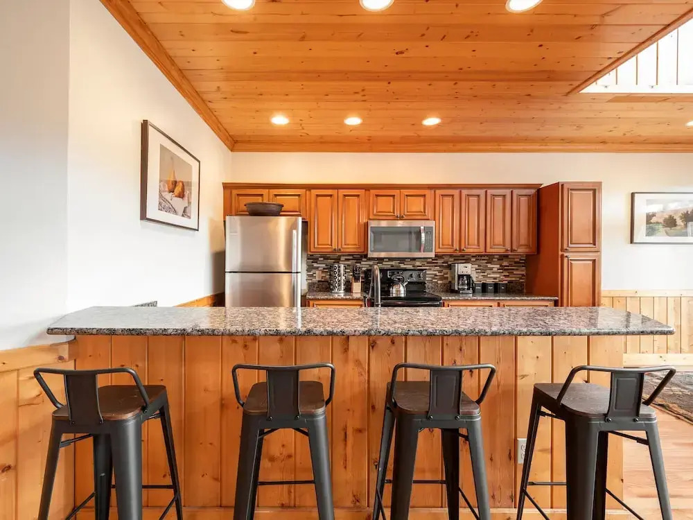 Red Oak by AvantStay Secluded Home w Gorgeous Views Pool Hot Tub Large Deck