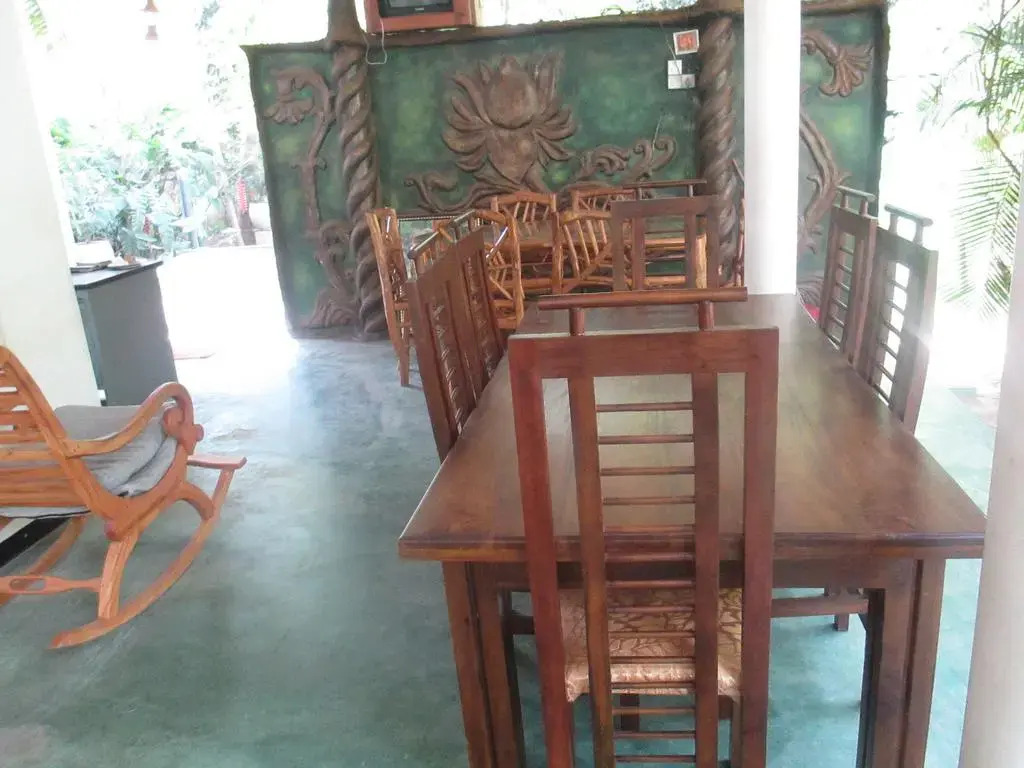 Yala River Face Inn