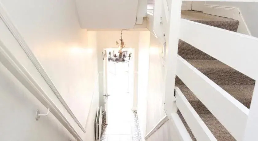 Shaftesbury Avenue Townhouse