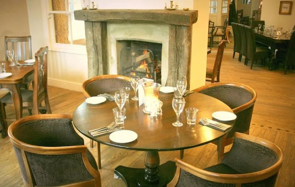 The swan at compton