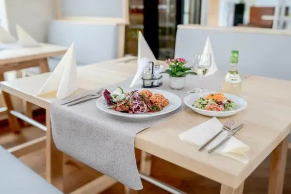 Hotel Donau-Ries & Restaurante Delphi