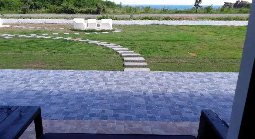Small House - Cliff