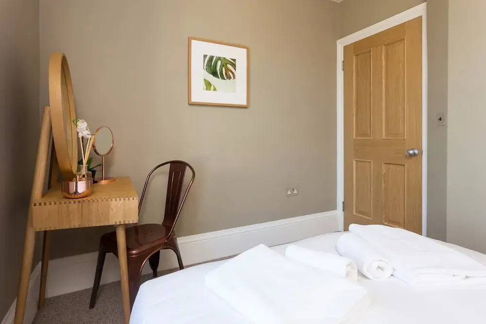 2 Bedroom Flat in Wandsworth Close to Tube Station