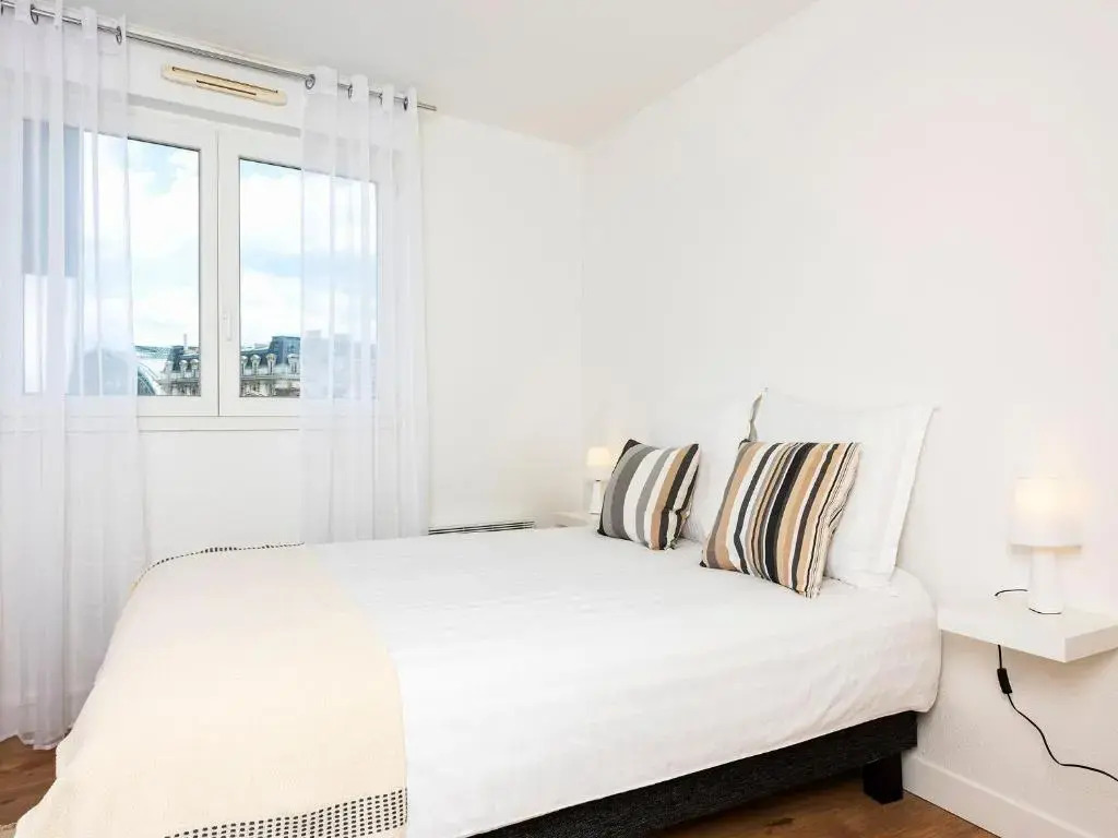 Aquitain Home - Studios & Appartements tout confort Bordeaux Gare St Jean