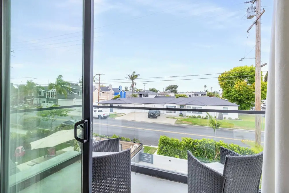 @ Marbella Lane - Luxe 4BR Haven w/ Skyscape Views