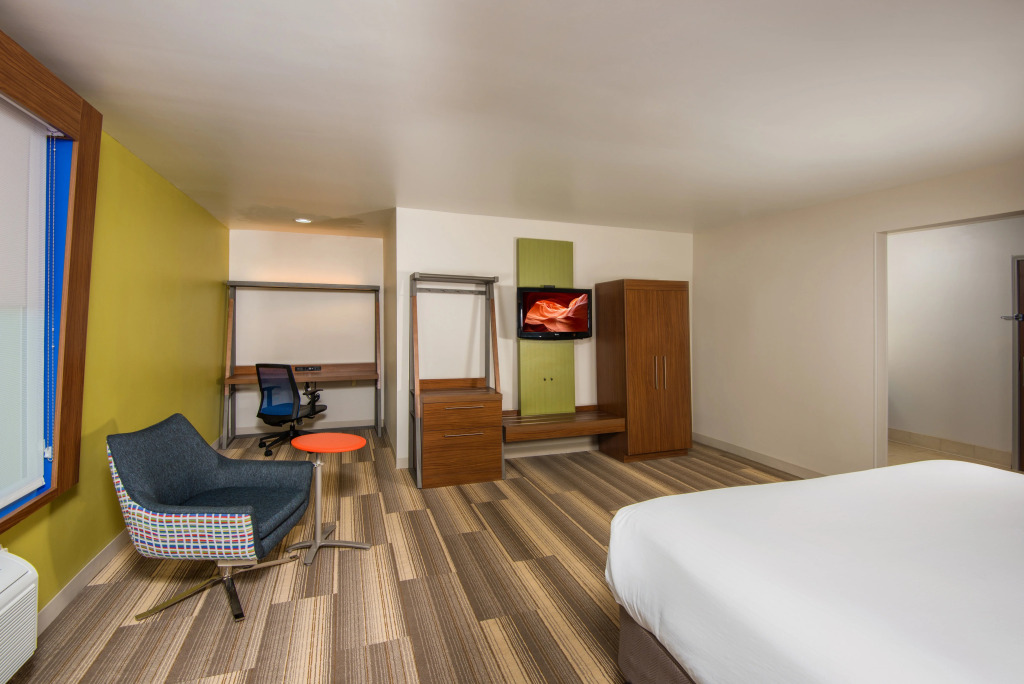 Holiday Inn Express Peoria North - Glendale by IHG