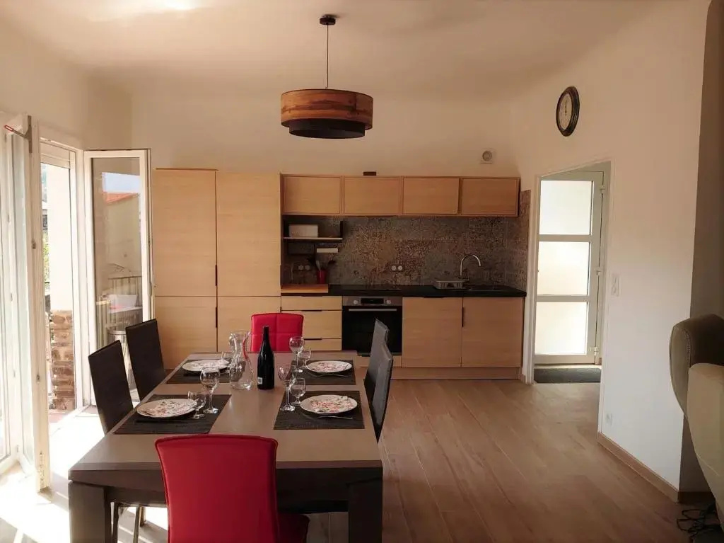 6CREU1 - confortable appartement avec terrasses et jardinet dans maison Collioure