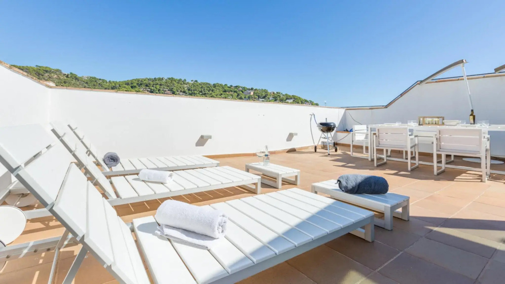 Gala in Llafranc with 4 bedrooms and 2 bathrooms