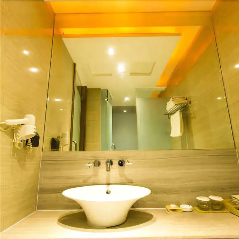 Zhangshulin Xiandai Sheji Hotel