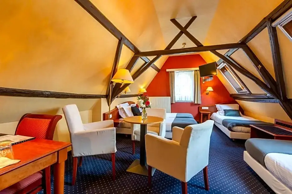 The Black Swan Hotel