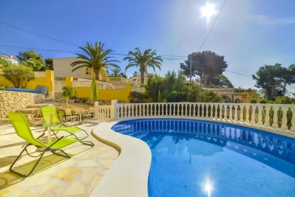 Villa - 4 Bedrooms with Pool and WiFi - 104963