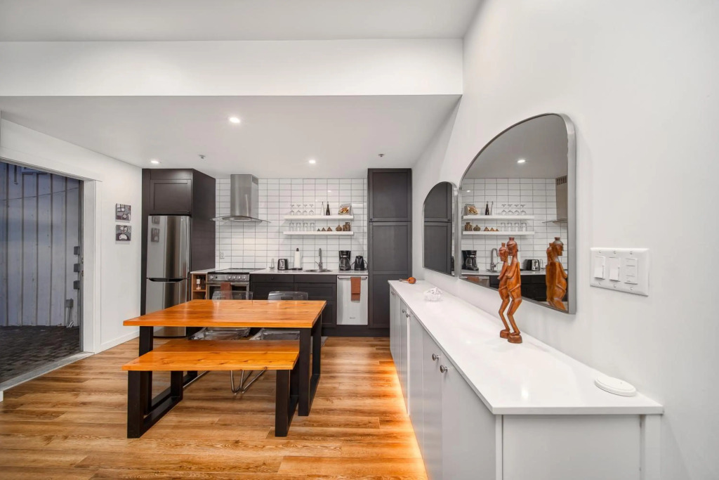 Luxury and Modern Studio at Blackcomb base