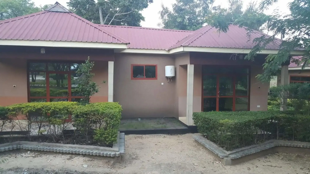Mikumi Resort
