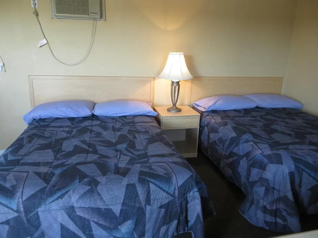 Riverview Motel