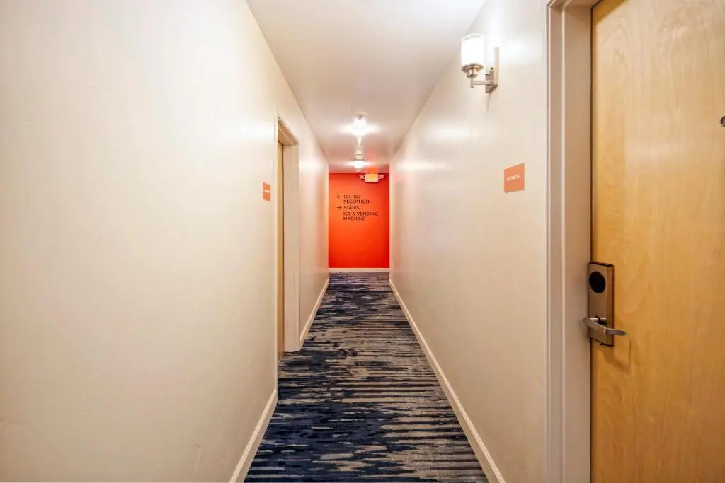 Inn At Moss Landing Point