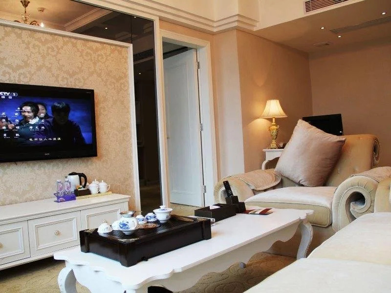 Taibaofeng Hotel