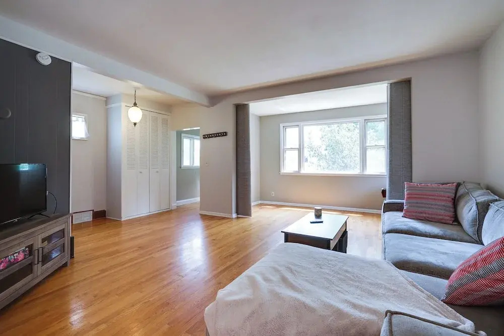 Pet-friendly Saint Paul Home Near Allianz Field!