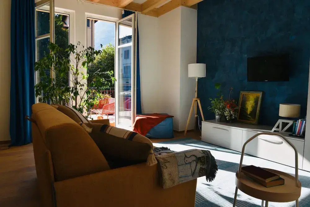 Nine Rooms Apartment