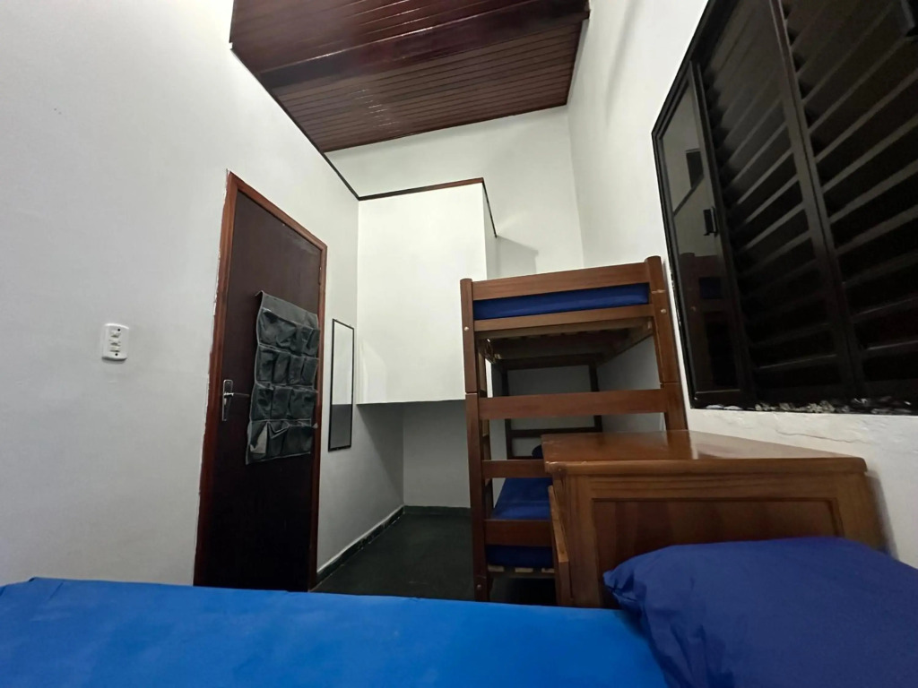 tríplex centro piscina churrasqueira e lava seca em Condomínio com 90m2