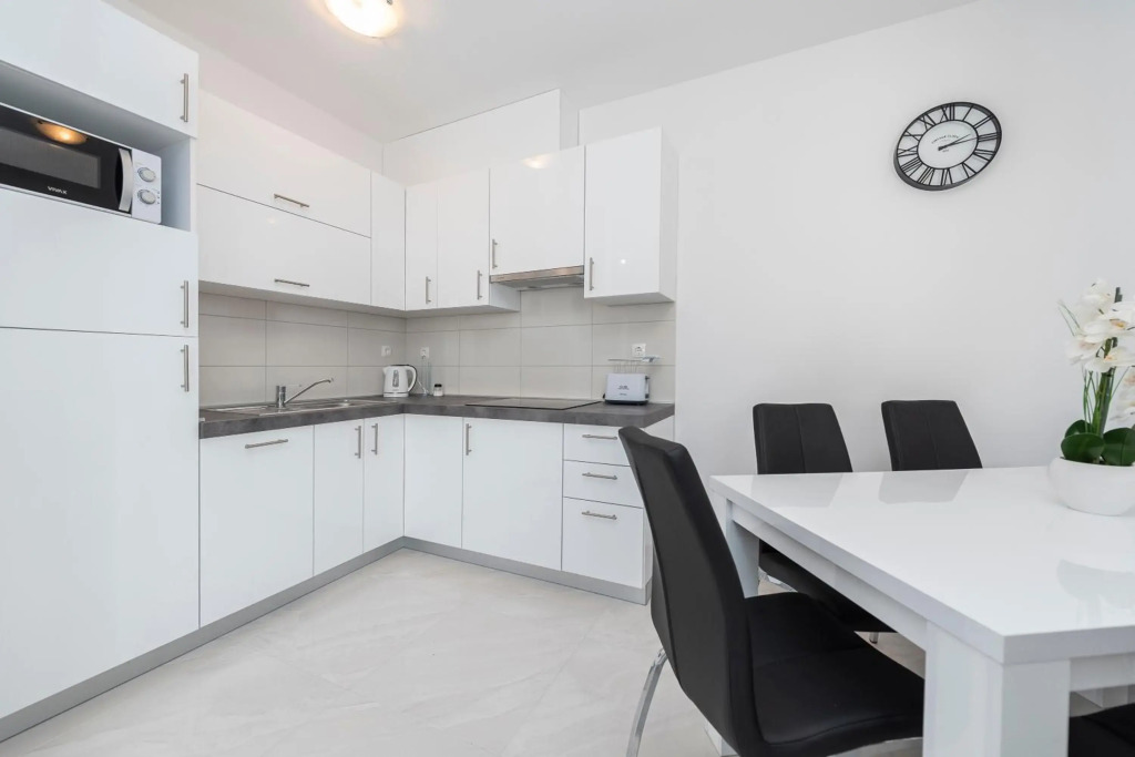 Villa Star 2 a centrally located ap. with a pool