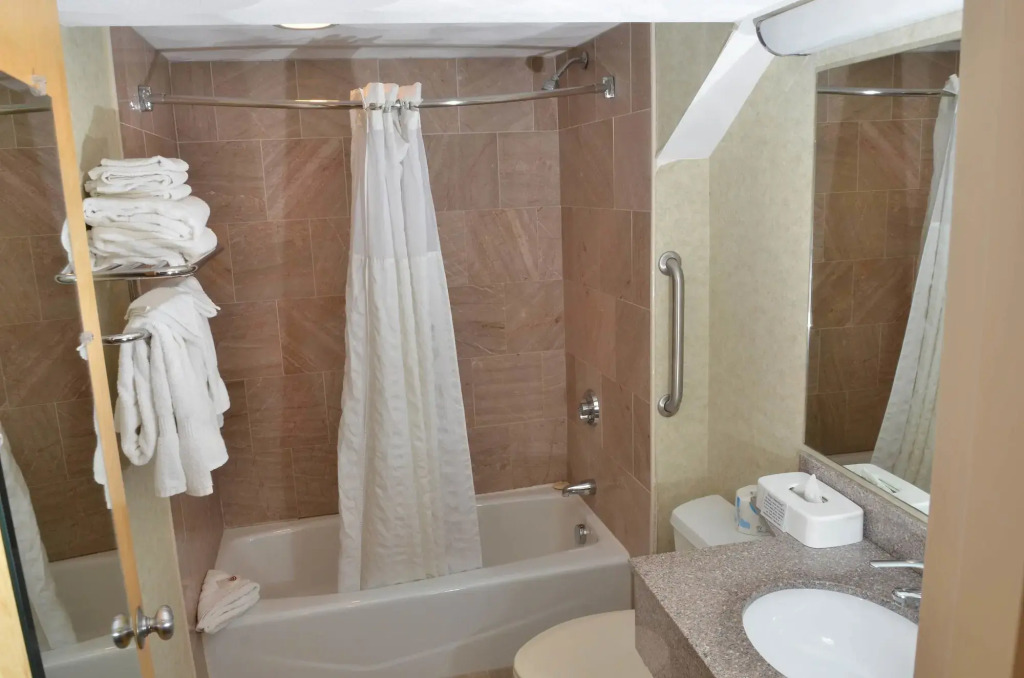 Atlantic Beach Hotel Newport