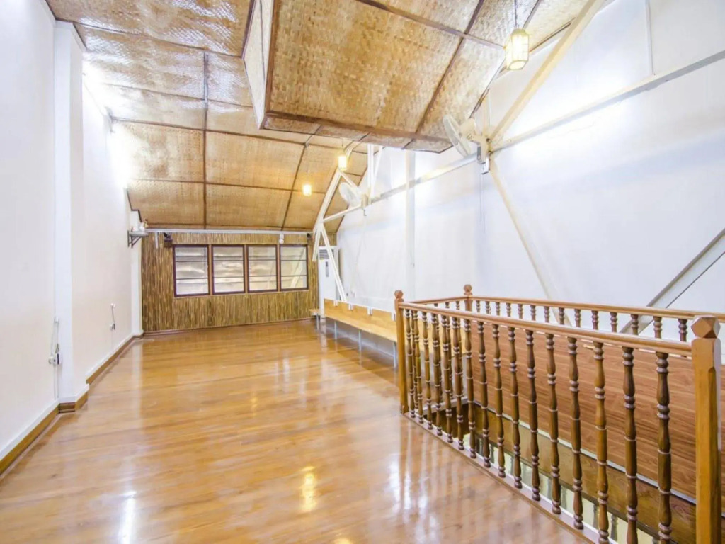 Mingalarpar Hostel