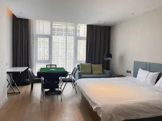 Magnotel Hotel (Shanghai Beiqinggong Road)