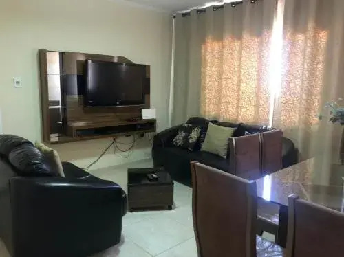 Casa com piscina em Caraguatatuba