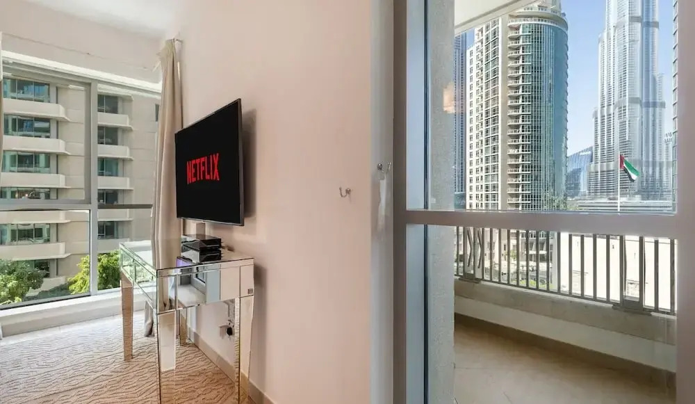 Stylish 2BR With Burj Khalifa View Near Dubai Mall