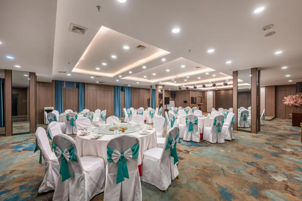 Silk Road Mandarin Hotel