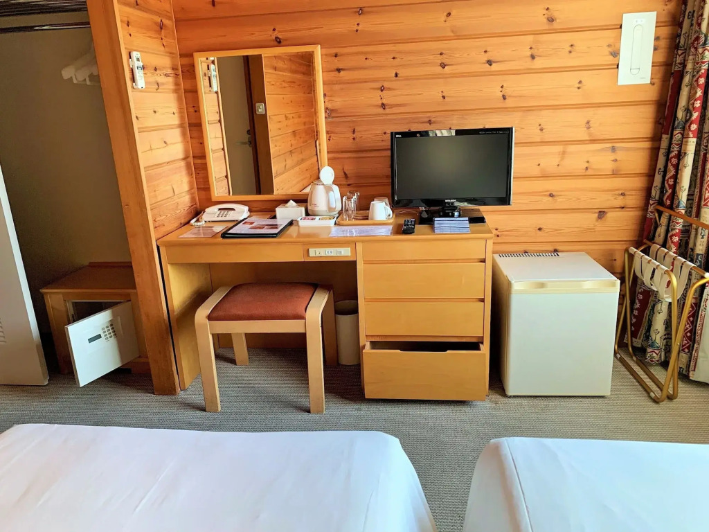 Grand Park Hotel Okubiwako Makino