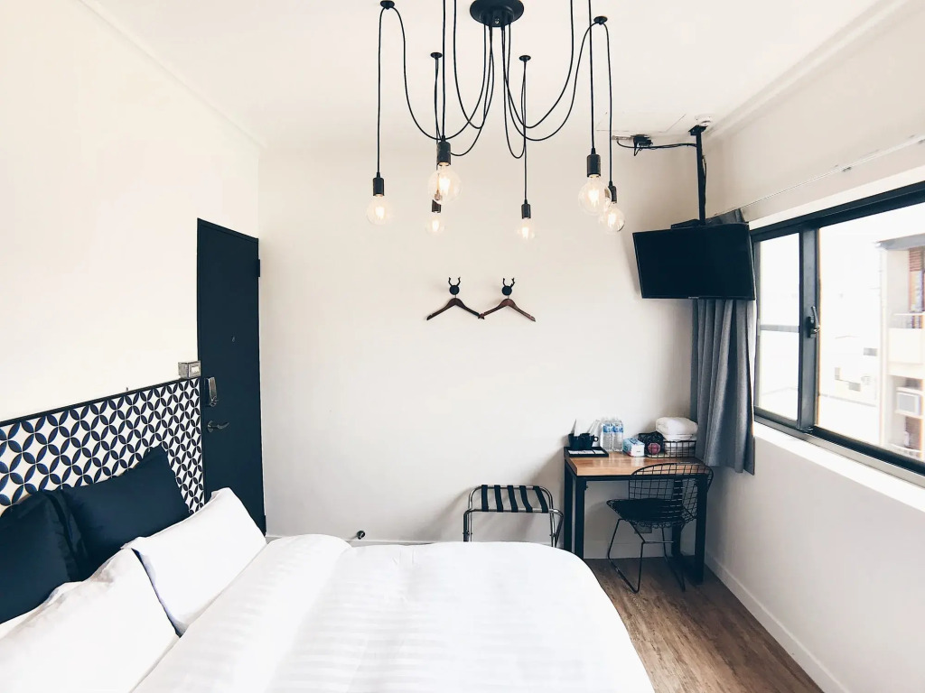 The Gatsby Apartment
