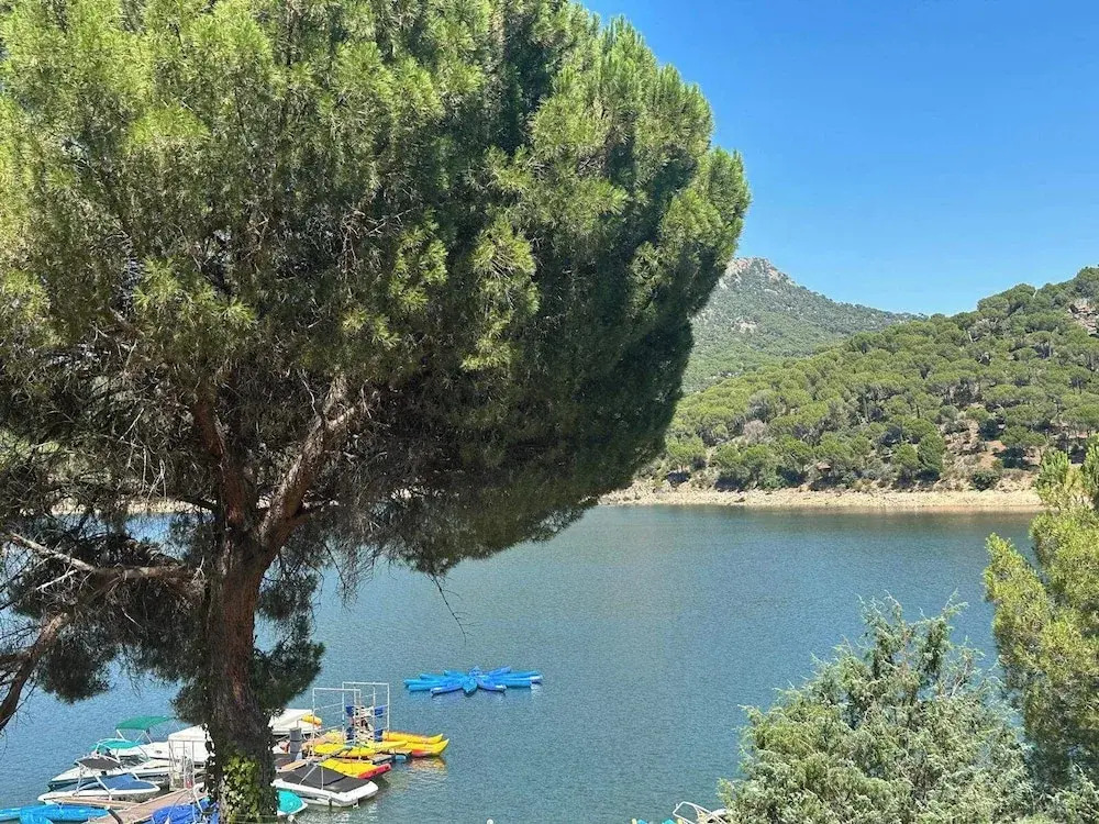 Costa Madrid Apartment Sleeps 5 With Terrace