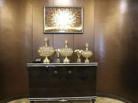 Jun Yue Hotel