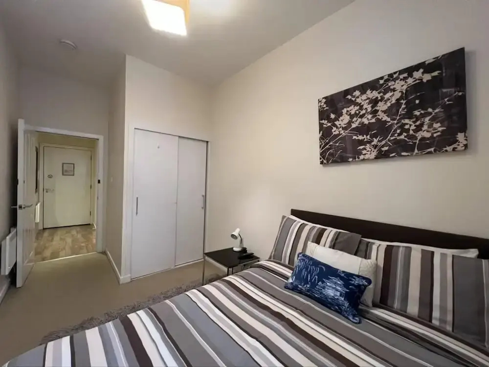 Lovely Twin 2-flats Condo In Aberdeen-no Party