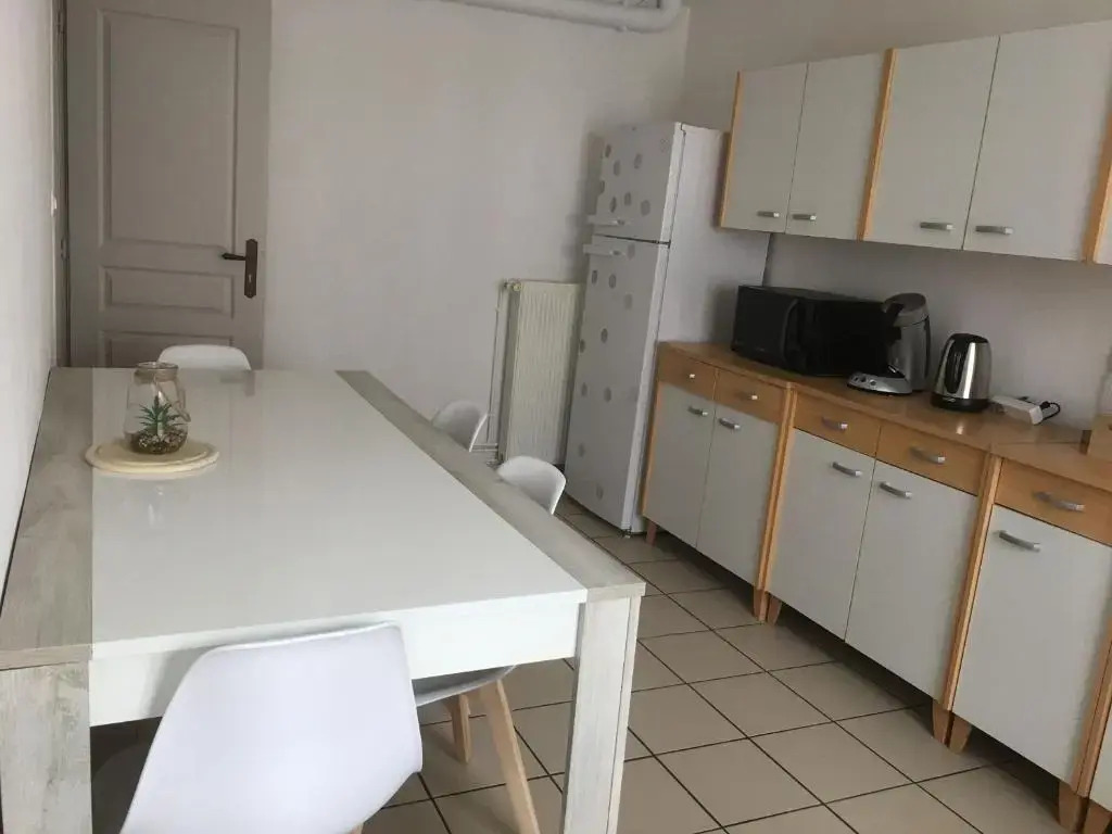 Maison calme avec 3 chambres, proche centre-ville Lunéville & gare, accès facile à Nancy - FR-1-584-106
