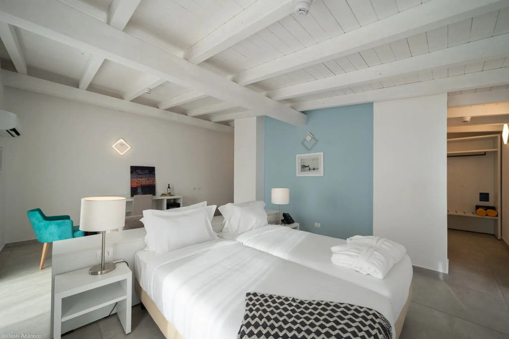 Oasis White Hotel