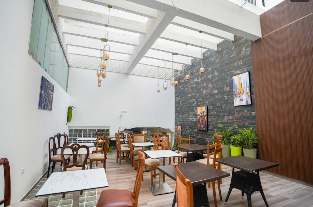 Hotel Arabesque