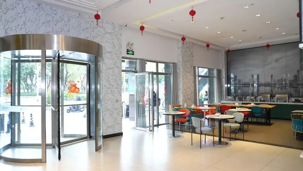 YESTE Hotel (Shenzhen Nanshan Qianhai Daxin subway station)