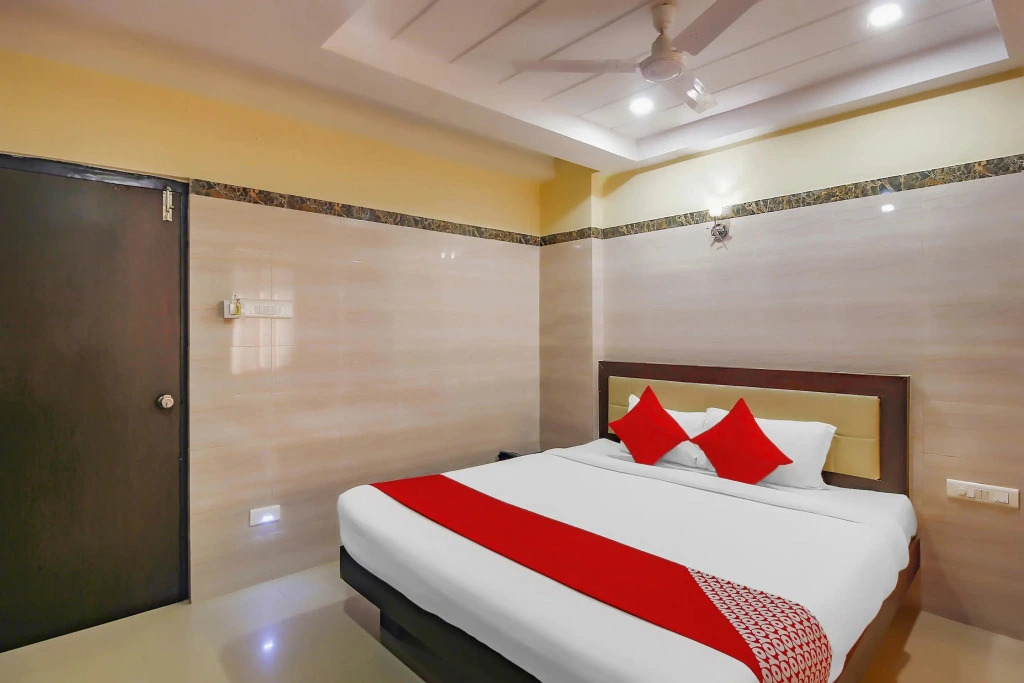 Nine Star Hotel